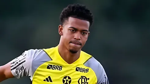 Carlinhos, atacante do Flamengo e que fez muito sucesso vestindo a camisa do Nova Iguaçu - Foto: Marcelo Cortes / CRF