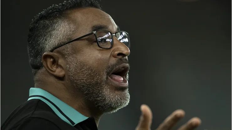 Roger Machado durante partida entre Fluminense e Juventude, no Maracanã, pelo Campeonato Brasileiro, no dia 01/06/2024.