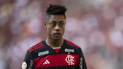 Bruno Henrique, jogador do Flamengo, durante partida contra o Fluminense no estádio Maracanã pelo Brasileirão Série A 2024. Foto: Jorge Rodrigues/AGIF