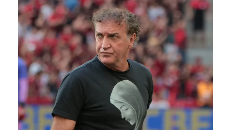 Cuca negocia com o Cruzeiro, segundo jornalista.