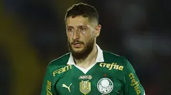 Zé Rafael, jogador do Palmeiras, durante partida contra o Botafogo-SP no estádio Santa Cruz pela Copa Do Brasil 2024. Foto: Thiago Calil/AGIF