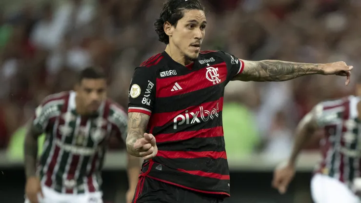 Pedro cobrando pênalti que deu a vitória do Flamengo contra o Fluminense