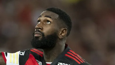 Gerson em campo pela Libertadores. Meio-campista vive grande fase.