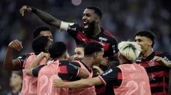 Gerson jogador do Flamengo comemora gol de Pedro durante partida contra o Fluminense no estadio Maracana pelo campeonato Brasileiro A 2024. Foto: Alexandre Loureiro/AGIF