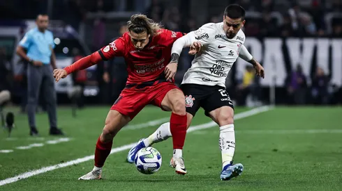 Fagner jogador do Corinthians durante partida contra o Athletico-PR no estadio Arena Corinthians pelo campeonato Brasileiro A 2023. Foto: Fabio Giannelli/AGIF