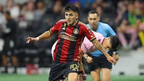 Almada durante partida contra o Inter Miami (EUA). Foto: Michael Zarrilli/Getty Images