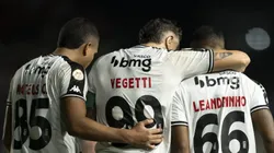 Jogadores do Vasco comemoram gol contra o São Paulo. Foto: Jorge Rodrigues/AGIF