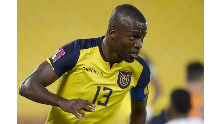 Foto: Rodrigo Buendia - Pool/Getty Images - Enner Valencia foi expulso em estreia do Equador