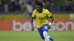 Vinicius Junior em partida das eliminatórias para Copa do Mundo (Foto: Pedro Vilela/Getty Images)