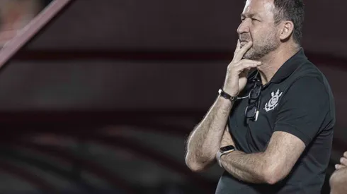 Augusto Melo teve de atender consultoria para contratar CEO.