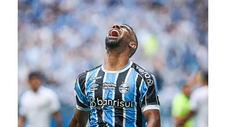 Foto: Maxi Franzoi/AGIF - Galdino saiu vaiado do Gre-Nal