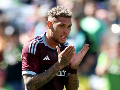 Venda de Navarro é encaminhada por Leila e palmeirenses ironizam