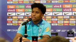 Endrick falando sobre Seleção Brasileira. Foto: Rafael Ribeiro/CBF