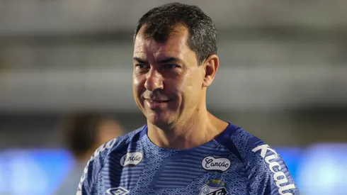 Carille em jogo entre Santos x Goiás. Reinaldo Campos/AGIF.