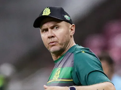 Mozart revela estratégia para enfrentar o Santos e dispensa favoritismo