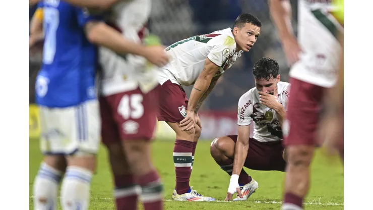 Jogadores do Fluminense disputando o Campeonato Brasileiro. (Foto de Pedro Vilela/Getty Images)