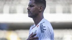 Aderlan perdeu espaço no Santos