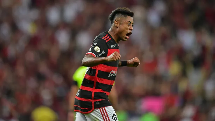 Atacante participou do 2° tempo diante do Bahia