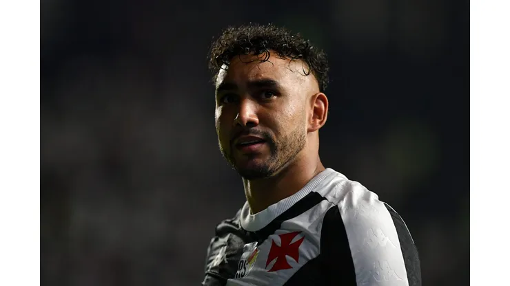 Foto: Thiago Ribeiro/AGIF - Payet será desfalque diante do São Paulo