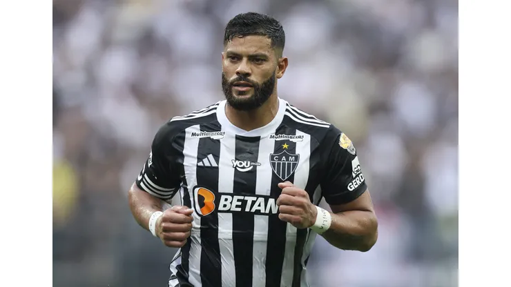 Atacante pode sair do Flamengo e ir para Atlético-MG de Hulk