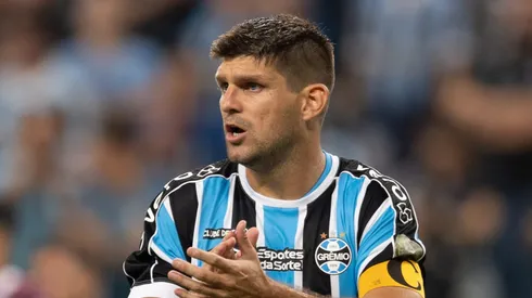 Kannemann volta a preocupar o Grêmio