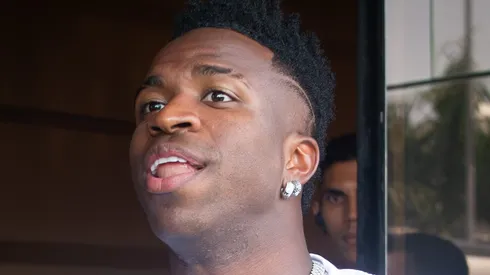 MT - CUIABA - SELECAO BRASILEIRA, CHEGADA CUIABA - Vinicius Junior jogador da Selecao Brasileira, e visto na chegada ao Hotel Grand Odara, na cidade de Cuiaba, nesta segunda-feira (09). O Brasil enfrenta a Venezuela na arena Pantanal pelas Eliminatorias da Copa do Mundo de 2026.