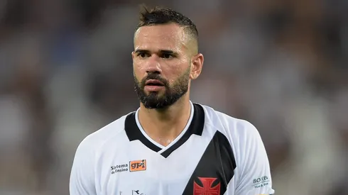 Castan e mais dois ex-jogadores do Vasco se posicionaram sobre momento da equipe