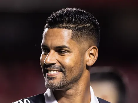 Titular na estreia, Aderlan não atua há dois meses pelo Santos