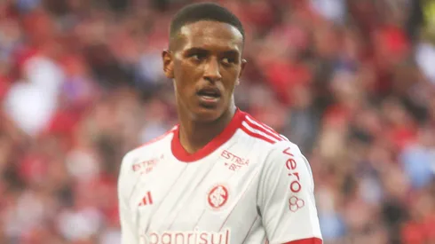 Robert Renan se declara ao Corinthians e gera incômodo no Inter