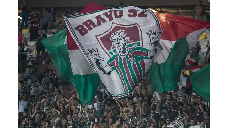 Torcida do Fluminense será mandante no Maracanã.