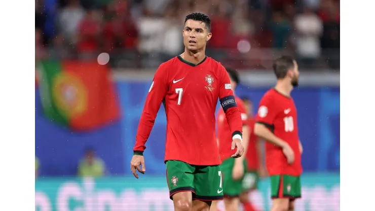 Turquia e Portugal duelam pelo 1º lugar do Grupo F da Eurocopa.
