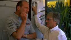 Bernie Ecclestone protagoniza série "Lucky", revivendo e narrando momentos históricos e polêmicos da F1 (Foto: Mike Cooper /Allsport)