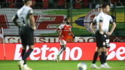 Wesley comemora gol contra o Corinthians, no Campeonato Brasileiro. Foto: Pedro H. Tesch/Getty Images.