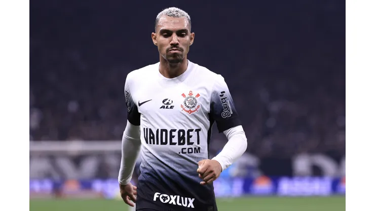 Foto: Marcello Zambrana/AGIF - Matheuzinho não vem bem no Corinthians