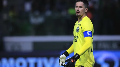 Foto: Ettore Chiereguini/AGIF – Tadeu falhou contra o Santos