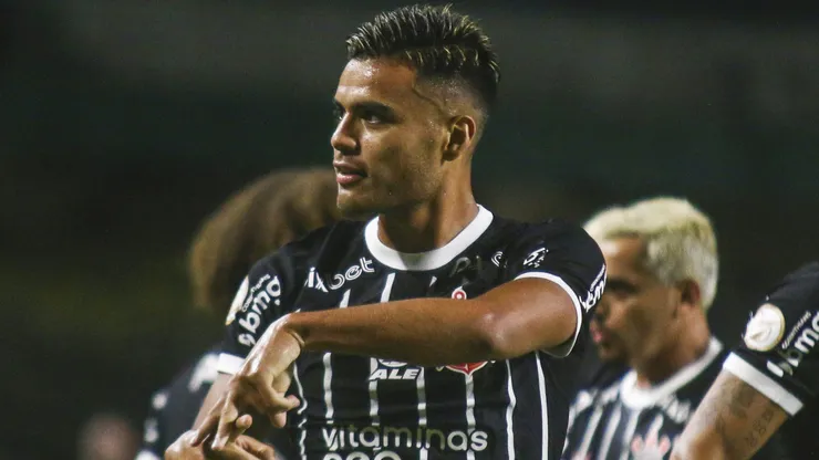 Foto: Gabriel Machado/AGIF