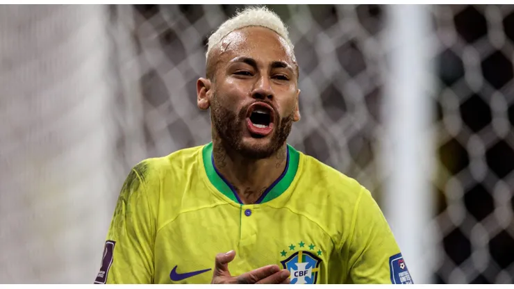 Neymar flerta e fica cada dia mais próximo do Mengão