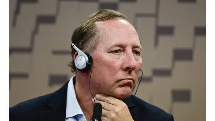 John Textor em depoimento na CPI do Senado. O norte-americano inspirou o Galo