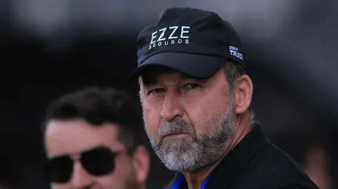 Augusto Melo durante partida contra o São Paulo. Dirigente mira reforçar o elenco.