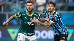 Villasanti jogador do Gremio disputa lance com Ze Rafael jogador do Palmeiras durante partida no estadio Arena do Gremio pelo campeonato Brasileiro A 2023. Foto: Maxi Franzoi/AGIF