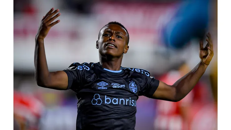 Nathan Fernandes já negociou ida ao Flamengo e saída do Grêmio - Getty Images