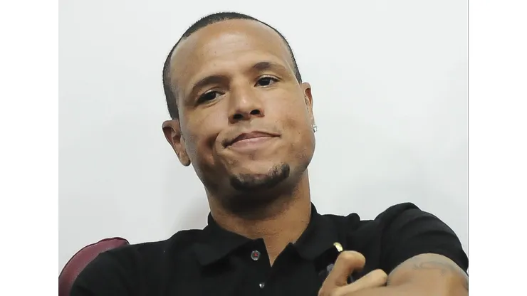 Luís Fabiano acredita que árbitro não teve atitude equilibrada na partida