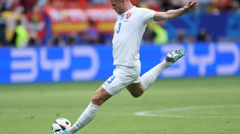 Eslovênia e Sérvia encaram duelo da 2ª rodada da Eurocopa.