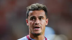 Philippe Coutinho durante partida pelo Aston Villa. Meia quer jogar no Cruz-Maltino.