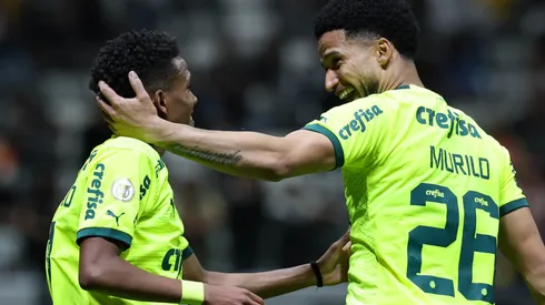 Palmeiras e Bragantino duelam por vaga no G-4.