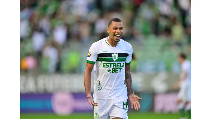 Coritiba e América-MG duelam pela 11ª rodada do Brasileirão Série B.