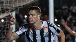 Julio Furch durante partida contra o Operário. Camisa 9 deve ser titular na quarta-feira (19).