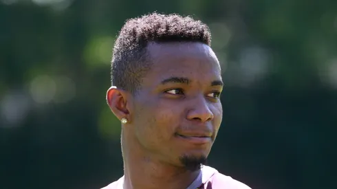 Thiago Mendes pode confirmar retorno ao São Paulo.