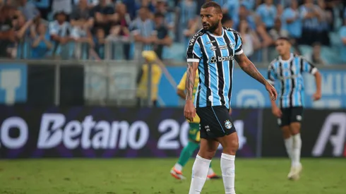 Centroavante fez mais uma partida abaixo do esperado