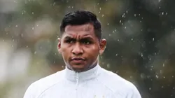 Morelos durante treino do Santos. Atacante tem futuro indefinido.